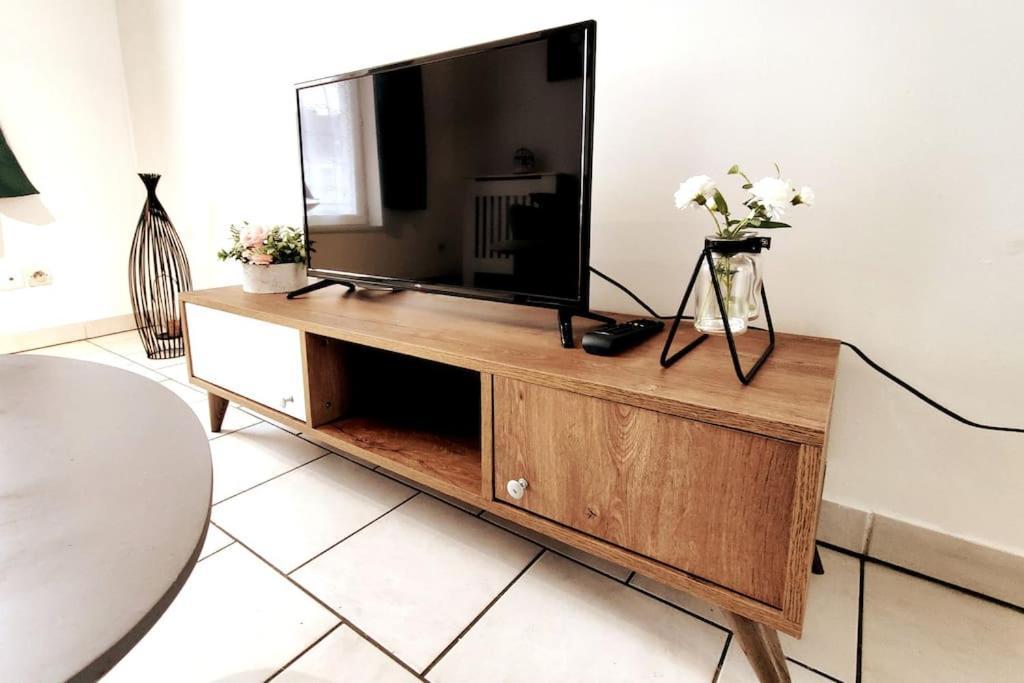 Logement Entier Proche Tribunaux Дуэ Экстерьер фото